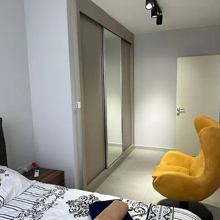 2+1 Laden Roof Terrace Apartment Karavas (Northern Cyprus)